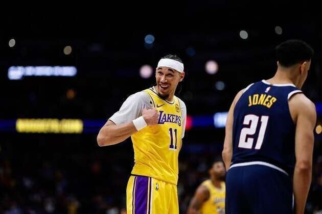 Lakers' Jaxson Hayes suspended for pushing Wizards mascot