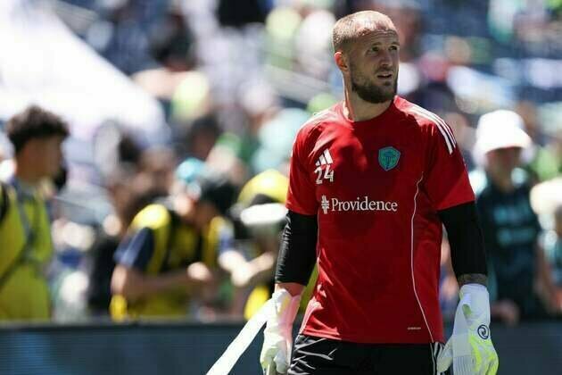 Sounders GK Stefan Frei 'home resting' after injury scare