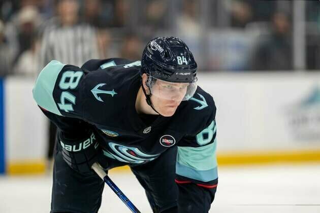 Kraken F Kaapo Kakko out 6 weeks with broken hand
