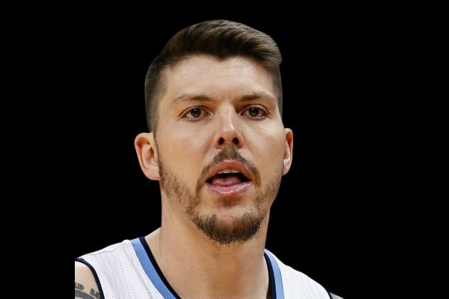 Memphis assistant Miller to step aside