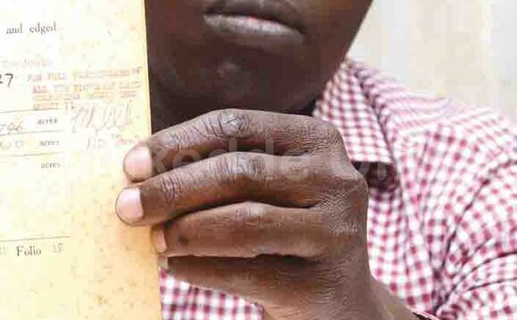 Ssenfuka ng’alaga ekimu ku byapa by’e Kamwokya. Ssenfuka ng’alaga ekimu ku byapa by’e Kamwokya.