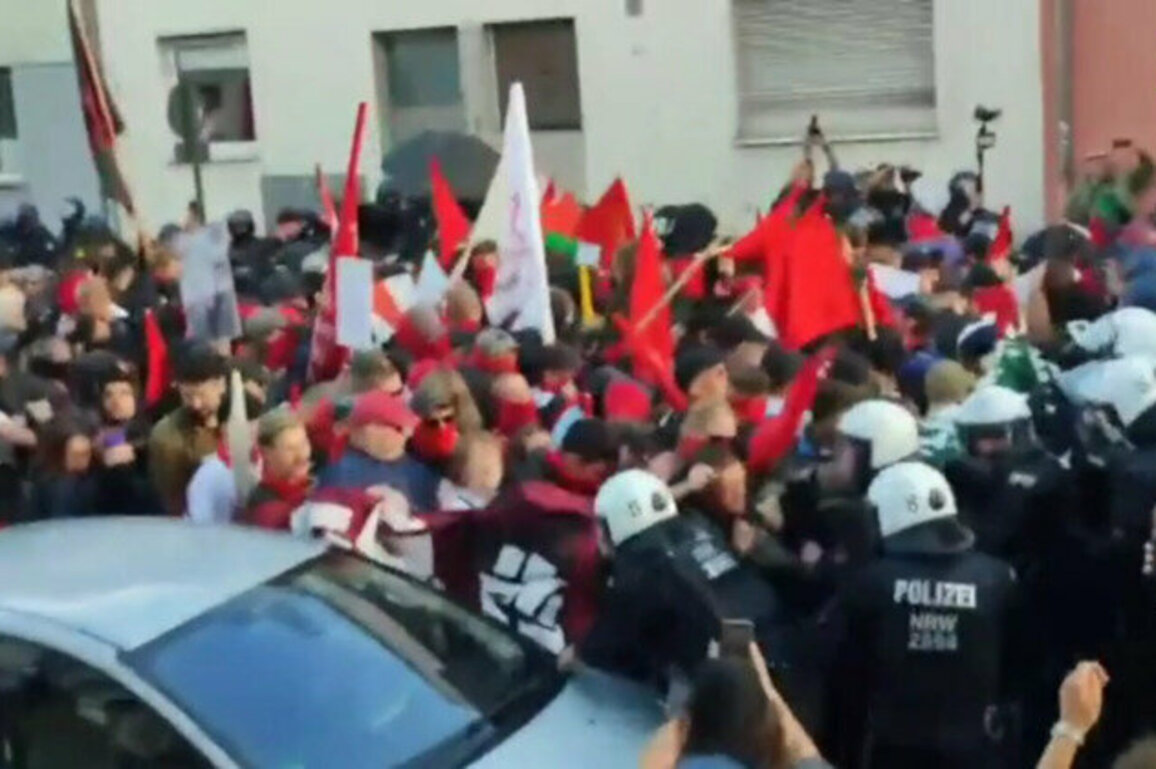 German police disperse protest against militarization 