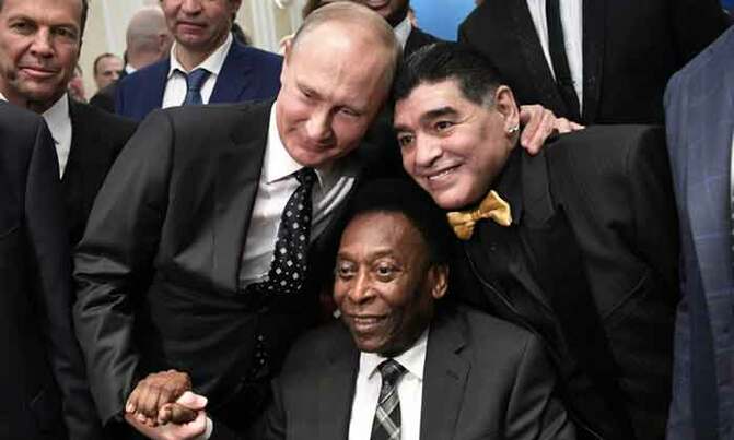 Putin plays football with Infantino 100 days before World Cup Putin plays football with Infantino 100 days before World Cup