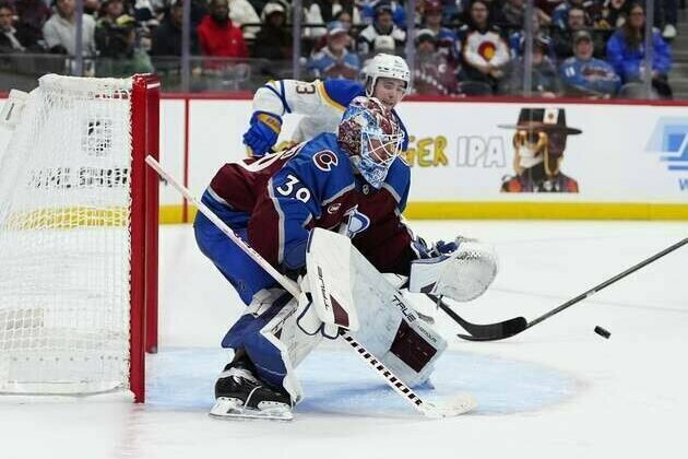 Mackenzie Blackwood, Avalanche blank Predators to extend win streak to 8