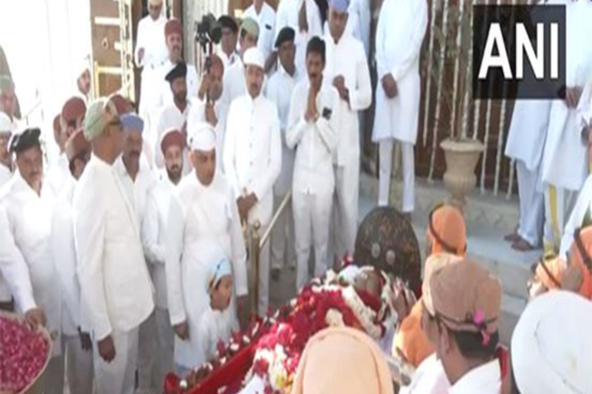 Rajasthan: Tributes paid to head of erstwhile royal family of Udaipur, Arvind Singh Mewar