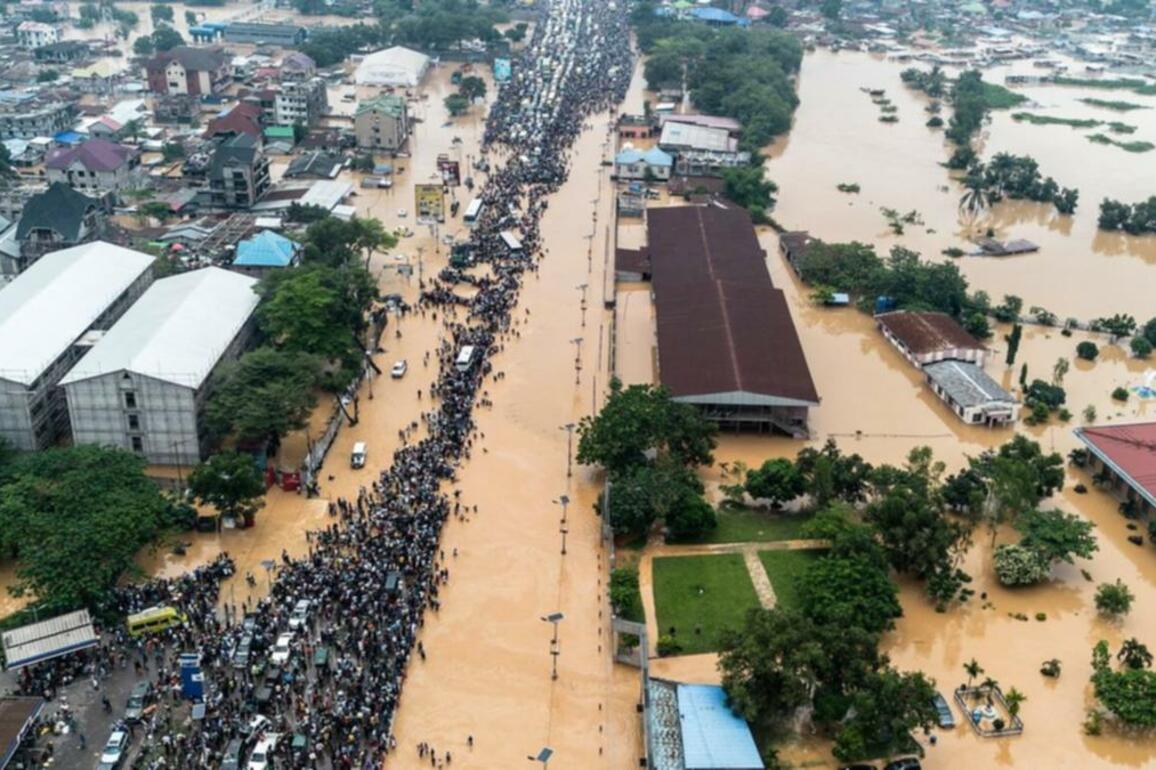 Around 30 dead in Congo capital flooding