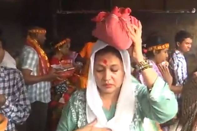 Assam: Devotees seek blessings for Indian Army at Kamakhya temple to repel Pakistani aggression