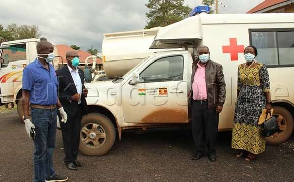 Ambulance eweereddwayo Minisita Sam Kuteesa Ambulance eweereddwayo Minisita Sam Kuteesa