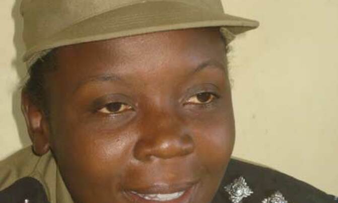 Mob murders cop, deserts village Mob murders cop, deserts village
