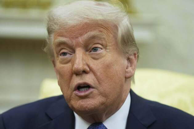 Judge bars Trump from denying federal funds to sanctuary cities&#39; that limit ICE cooperation