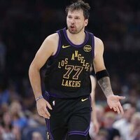 Report: Luka Doncic to seek treatment in Europe for hamstring strain