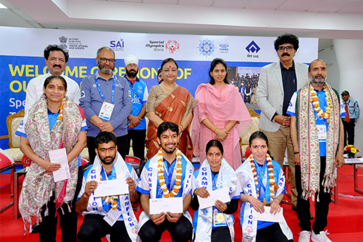 India celebrate triumph of athletes returning from Special Olympics World Winter Games 2025
