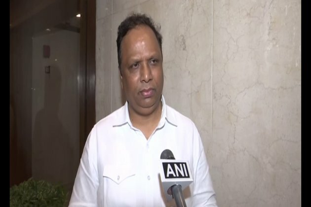 Ashish Shelar slams Sharad Pawar over 'Pulwama' remark