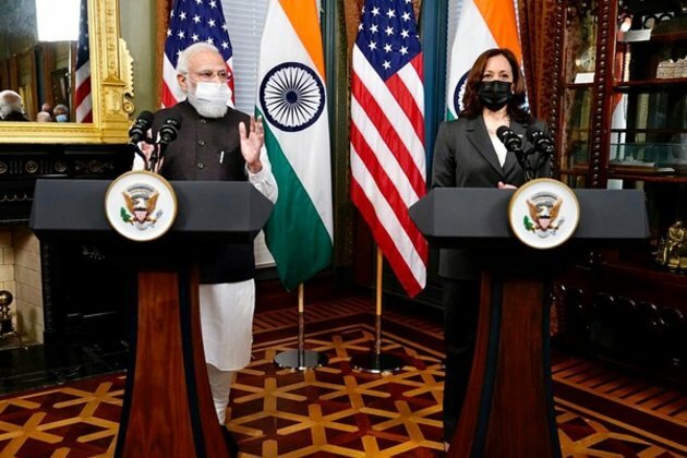 PM Modi invites Kamala to visit India