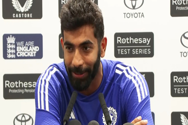 Bumrah refrains from giving a "controversial" statement on frequent ball change; reacts jokingly to Nitish's remark