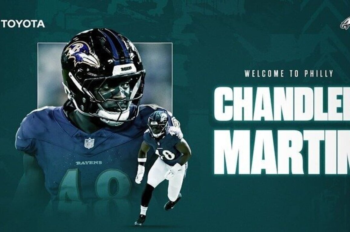 Eagles sign Chandler Martin to two-year deal