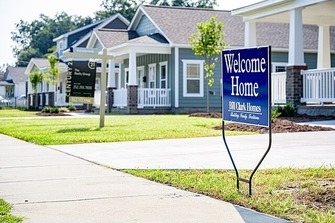 US home sales rise sharply even as prices reach new high