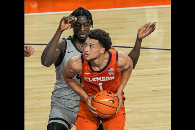 Clemson eyes third straight win, faces Loyola Maryland next