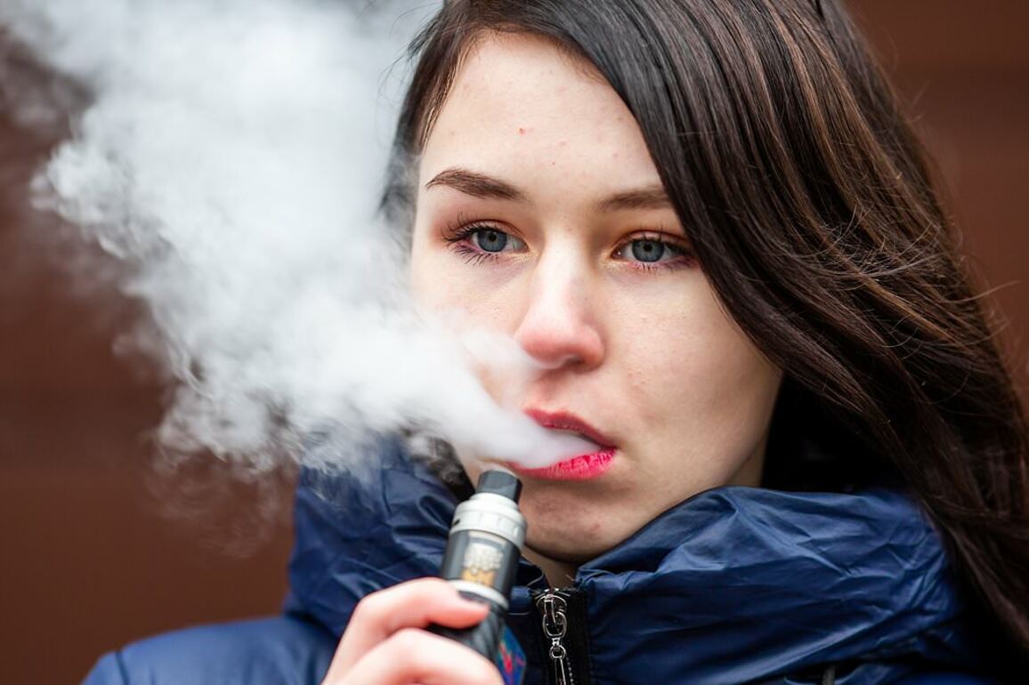 Vaping could cause DNA changes that raise the risk of cancer, new research suggests