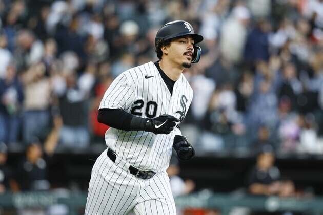 Miguel Vargas, White Sox power way past Mariners