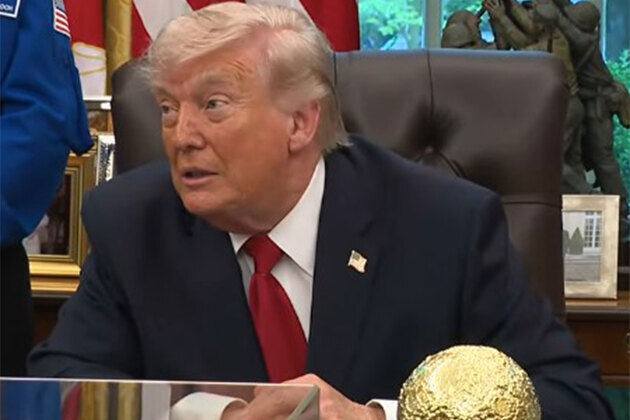 "Things you wouldn't believe": Trump pledges declassification of secret UFO files