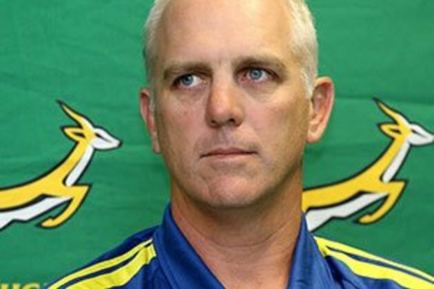 Junior Bok expecting physical challenge from England