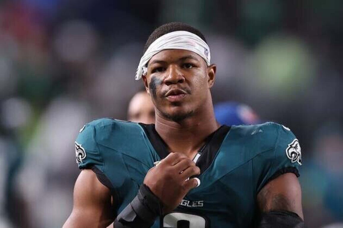 Police: Eagles LB Nolan Smith clocked driving 135 mph