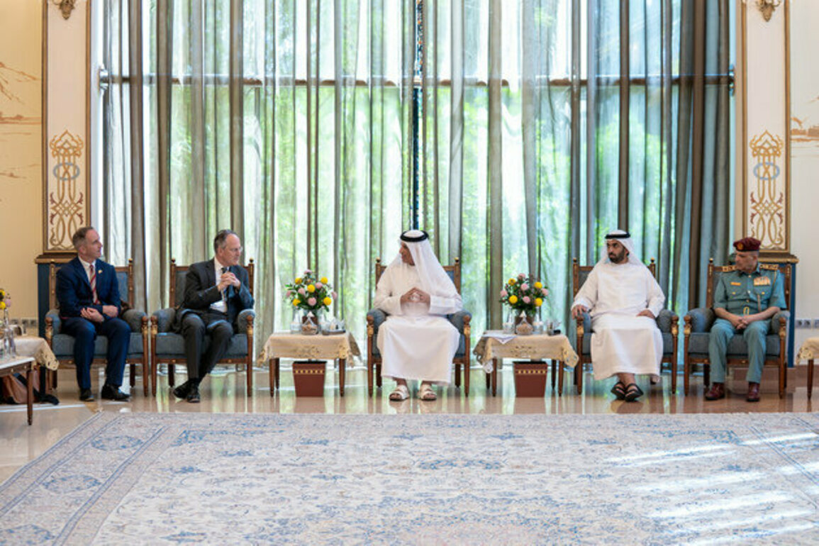 Saud bin Saqr receives delegation from UK's Royal College of Defence Studies