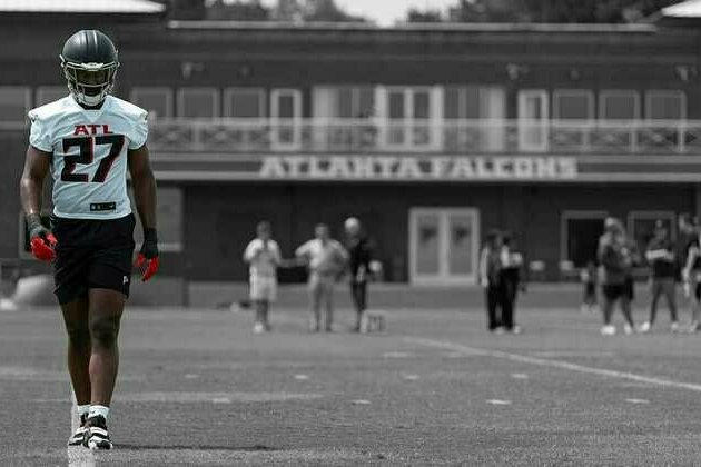 Why the Falcons have such conviction in James Pearce Jr.