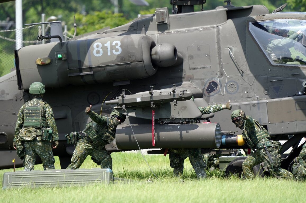 Taiwan detects 21 Chinese aircraft, 7 naval vessels near its territory