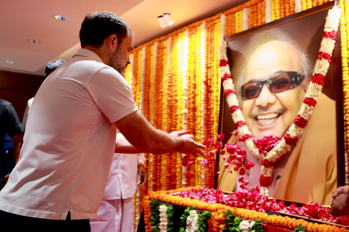 Rahul Gandhi, Kharge remember Karunanidhi on birth anniversary