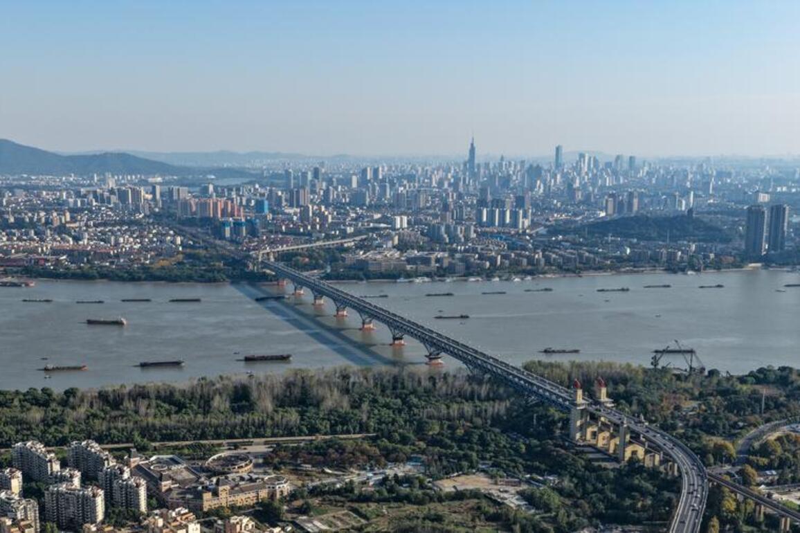 EcoChina | The unceasing development of water transportation in E China's Jiangsu