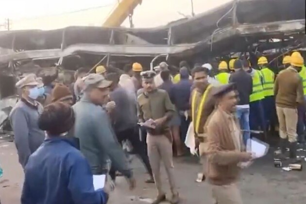 Karnataka: 10 killed as bus catches fire after collision with lorry in Chitradurga