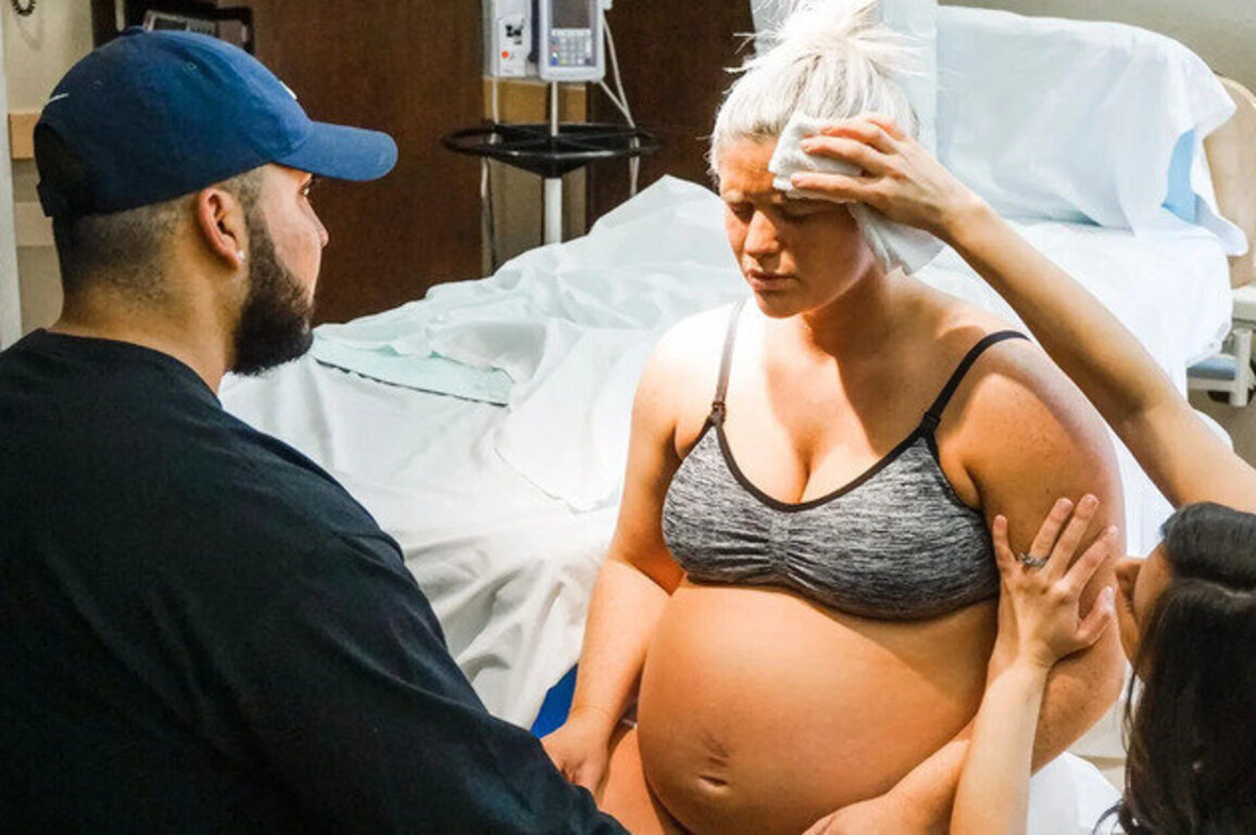 Some Nebraska insurance plans now cover doulas 
