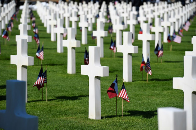 rump was due to attend a ceremony at the  military cemetery in ollevillesurer  amien 