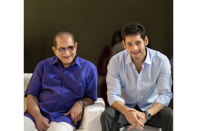"Forever my hero": Mahesh Babu remembers his father Ghattamaneni Krishna on birth anniversary