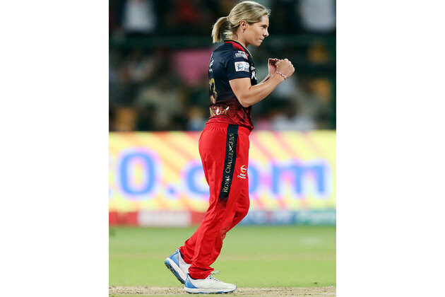 Sophie Molineux ruled out of remaining ODI series against India