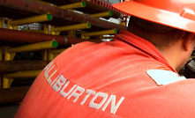 Halliburton posts US$1B loss 