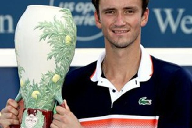 Red-hot Medvedev makes top 5 debut