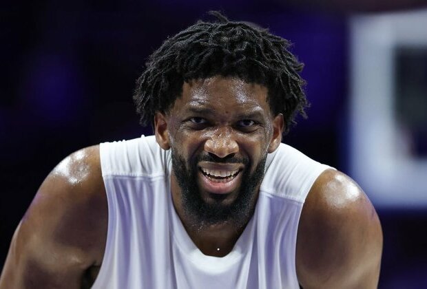 76ers star Joel Embiid returns to action against Mavericks