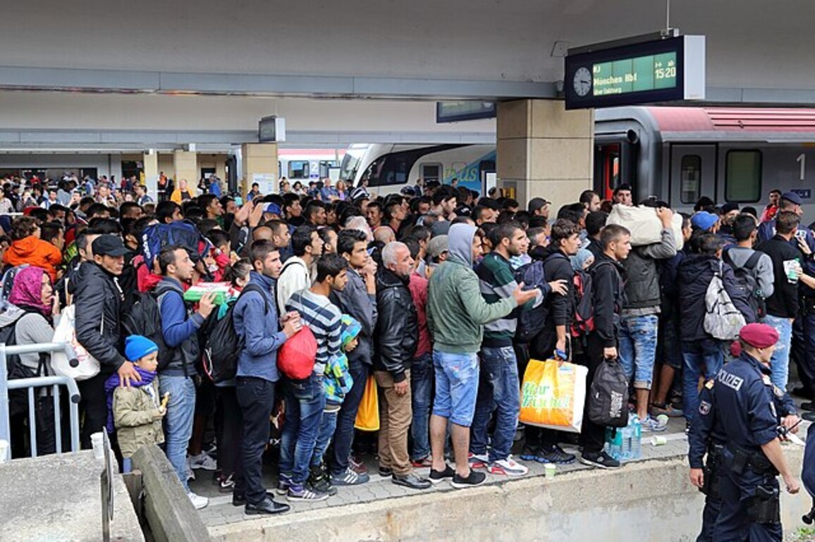 Spain’s legalisation drive sparks queues, uncertainty