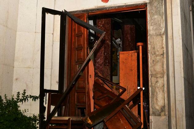 Roundup: 22 killed in deadliest suicide bombing in years at Damascus church