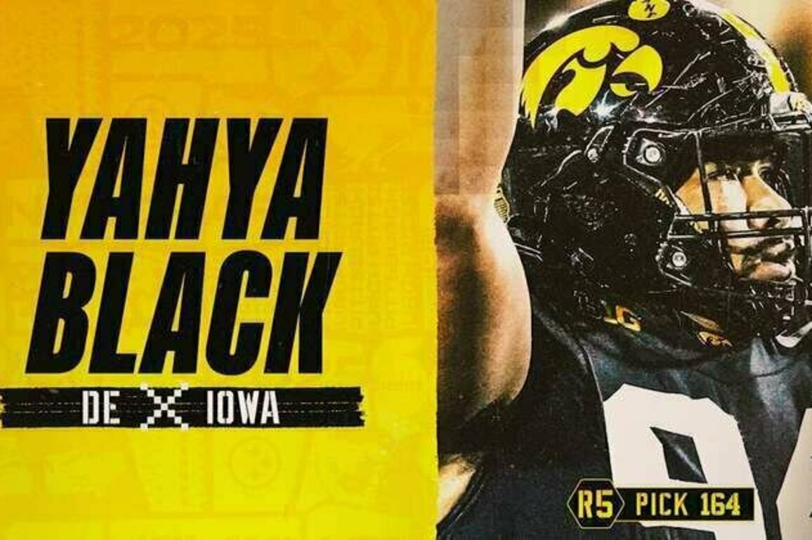 Steelers select Black in fifth round