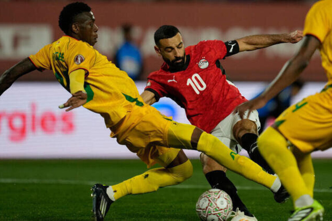 Salah rescues Egypt with late winner as AFCON campaign begins