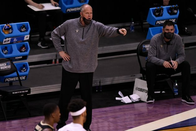 Colorado fends off Brown, 54-52