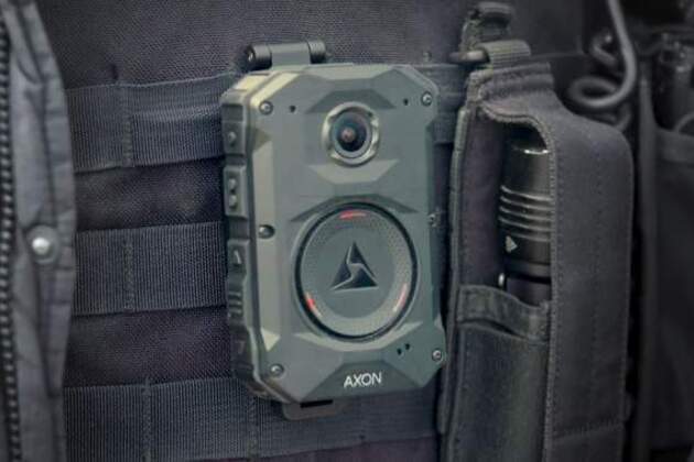 Winnipeg police to start wearing body cameras as part of months-long project