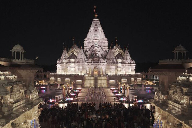 US: Diwali celebrations at Akshardham Temple, New Jersey brings together culture and community