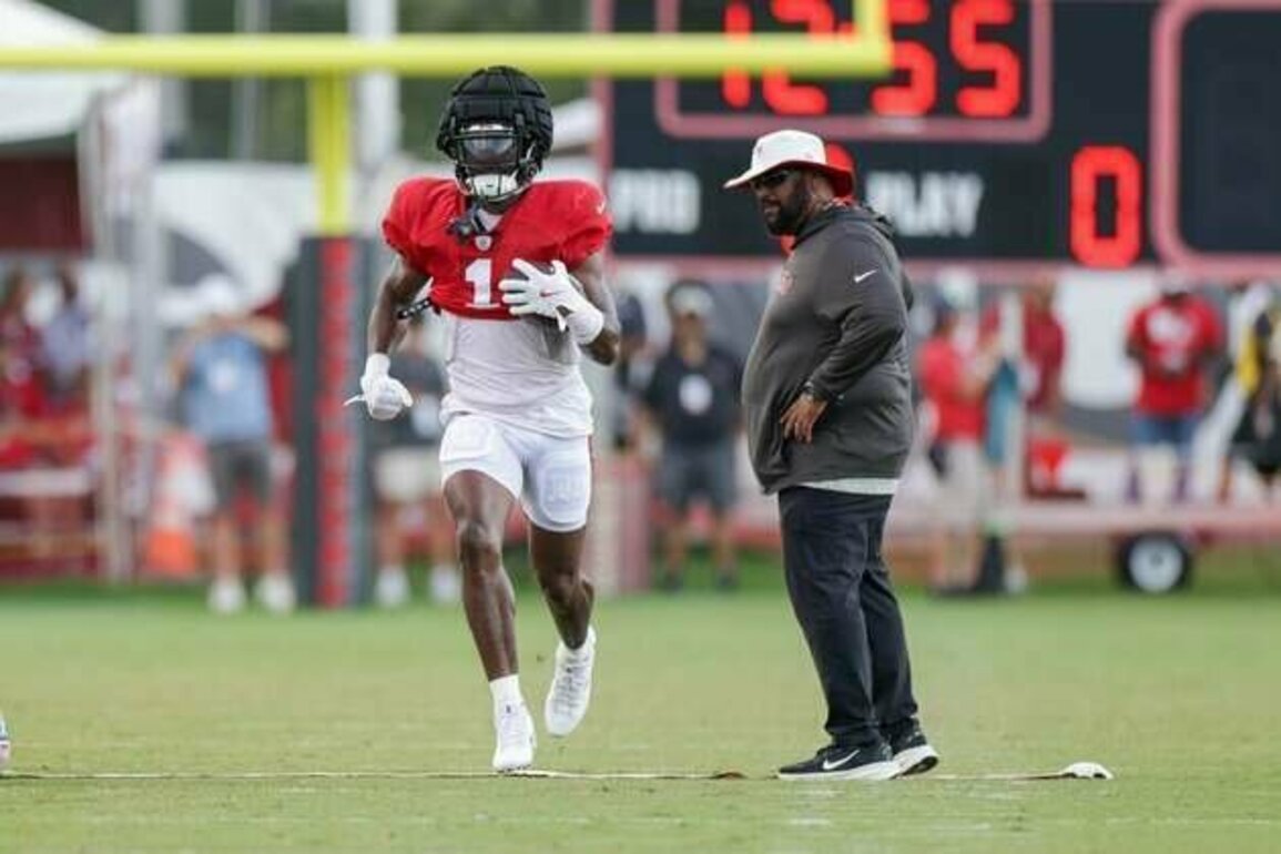 Buccaneers RB Rachaad White (groin) misses practice