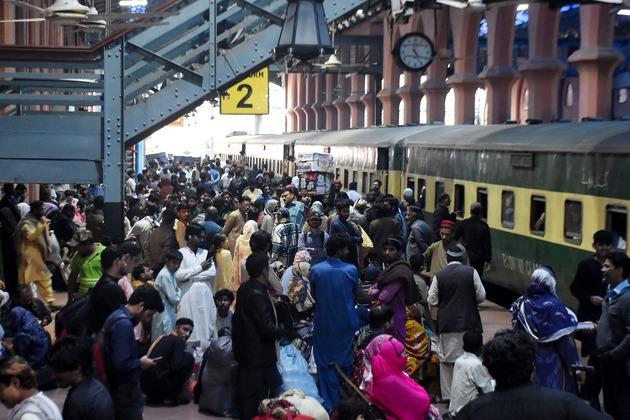 PAKISTAN-LAHORE-EID-TRAVEL
