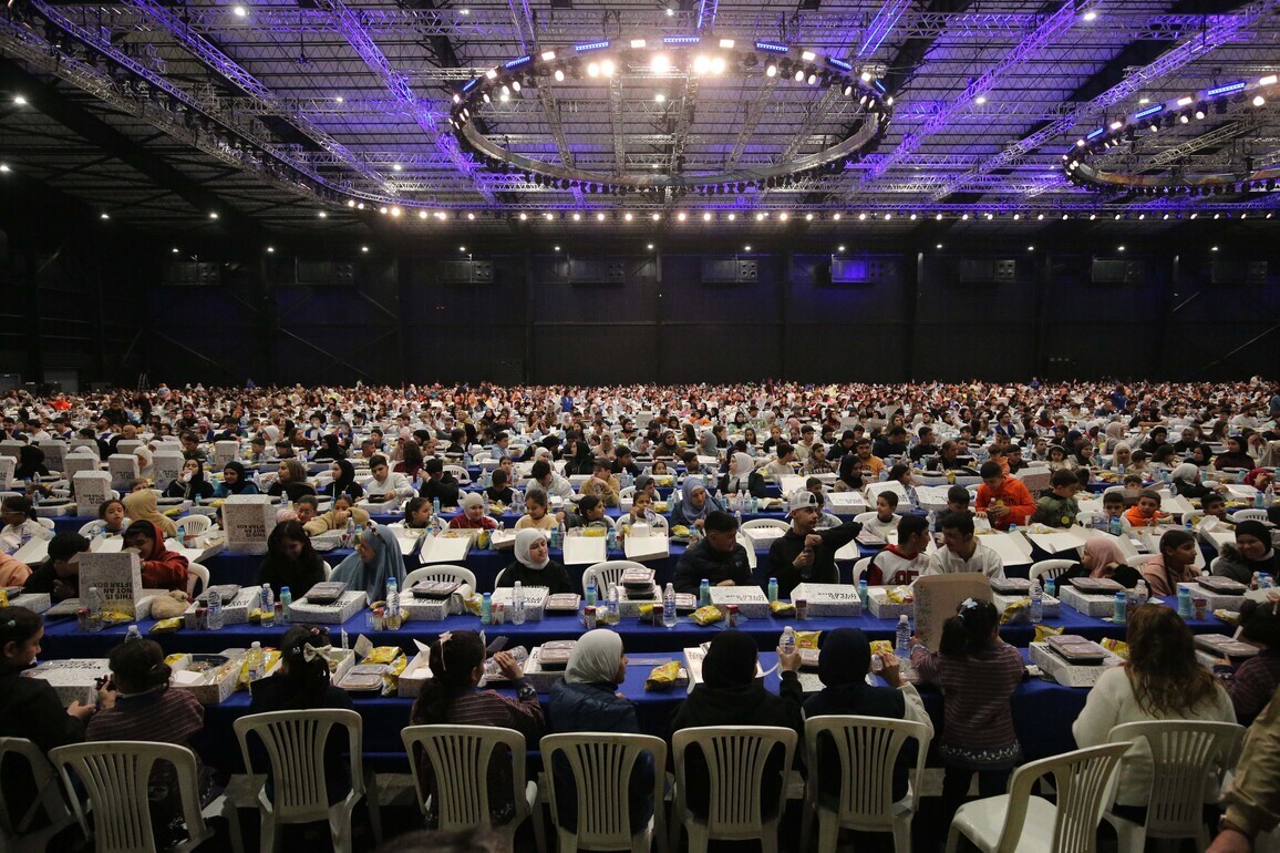 LEBANON-BEIRUT-LARGE SCALE IFTAR